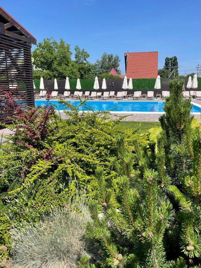 Veles Hotel Fontanka Exterior photo