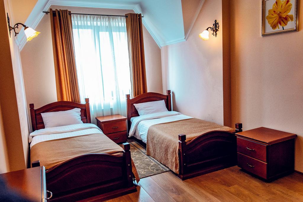 Veles Hotel Fontanka Exterior photo